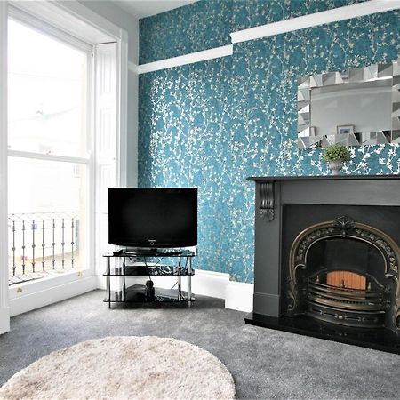 Albion Street Serviced Apartments Cheltenham Eksteriør bilde