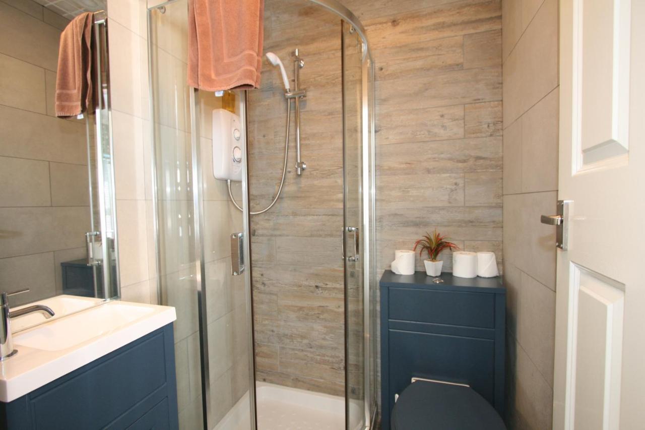 Albion Street Serviced Apartments Cheltenham Eksteriør bilde